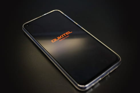 1万円で買える高コスパスマホOUKITEL C21のレビュー!