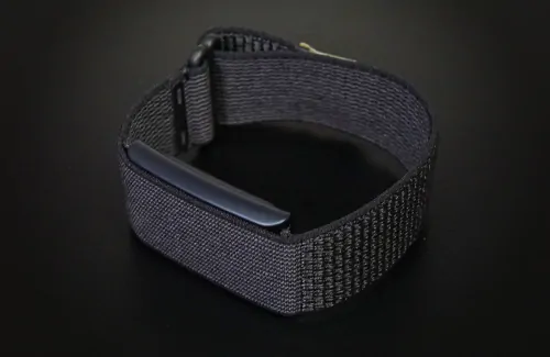 シンプルを極めたディスプレイなし！Amazfit Helio Strapフィットネスツール！