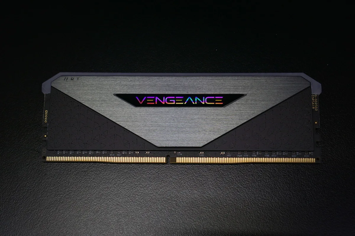 CORSAIRメモリ DDR4-64GB VENGEANCE RGBのレビュー！2666Mhzと