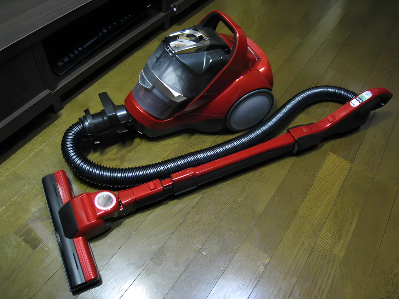 日立掃除機 サイクロン式クリーナー HITACHI CV-SU7000 日立、操作性を向上させたサイクロン式クリーナー - 価格.com