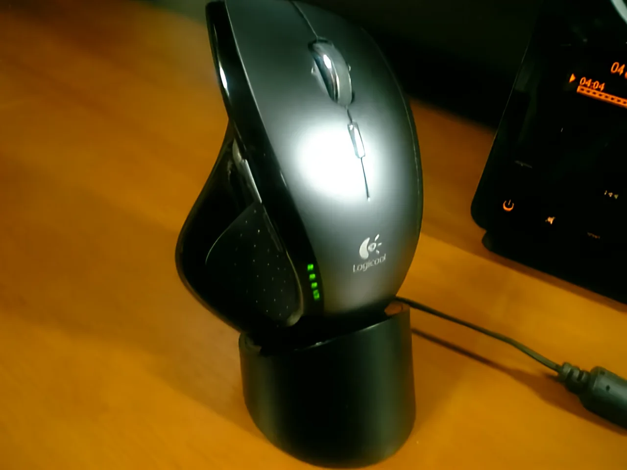 Logicoolの世界最先端を行くマウス「MX Revolution」を買って