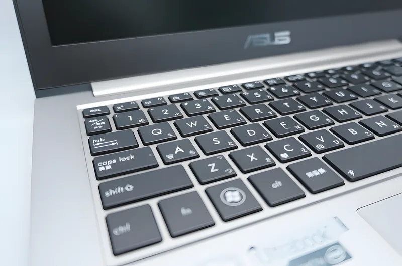 超薄型Ultrabook PCのASUS ZENBOOK UX31A-R5128を買ってみた！ - ShopDD