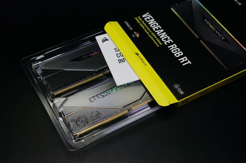 Corsair 64GB DDR4 3600 メモリー CORSAIR Vengeance LPX 64GB (4x16GB) DDR4 3600 (PC4-28800