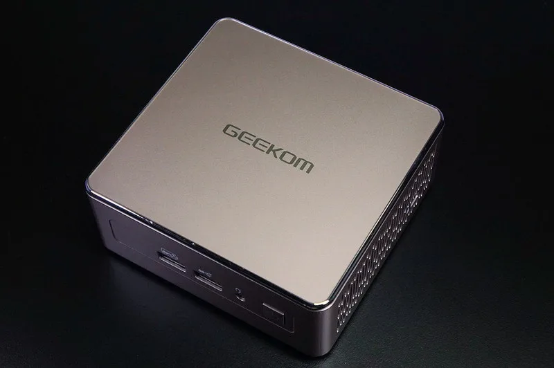コスパの良いミニPC GEEKOM A5のレビュー！Ryzen7 5800H/32GB