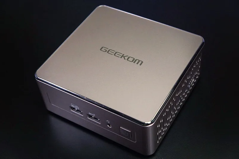 ミニPC　GEEKOM　A5 R7　5800H コスパの良いミニPC GEEKOM A5のレビュー！Ryzen7 5800H/32GB