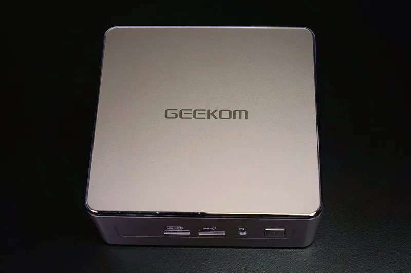 コスパの良いミニPC GEEKOM A5のレビュー！Ryzen7 5800H/32GB