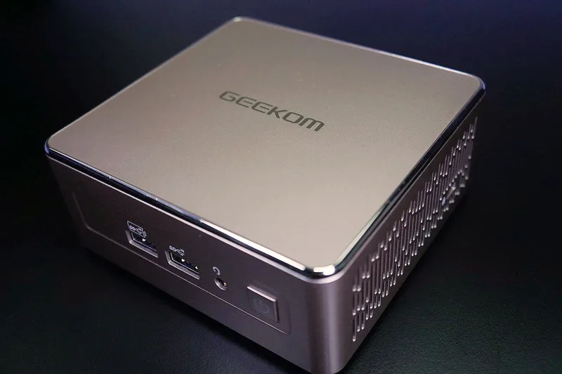 コスパの良いミニPC GEEKOM A5のレビュー！Ryzen7 5800H/32GB