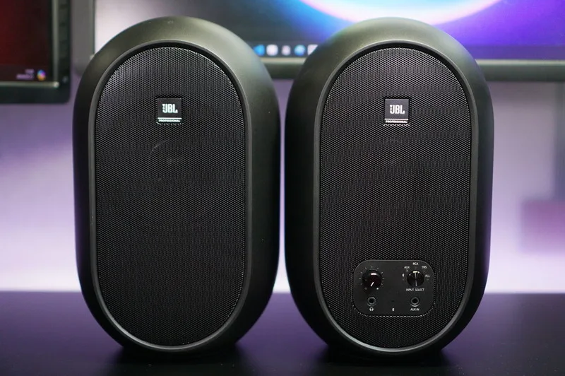 JBL 104-BT-Y3 スピーカー ブラック美品 JBL PROFESSIONAL 104-BT-Y3 パワード2-Wayフルレンジ・スタジオ