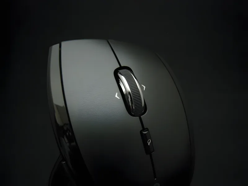 Logicool Cordless Desktop MX 5500 Revolutionを買ってみた