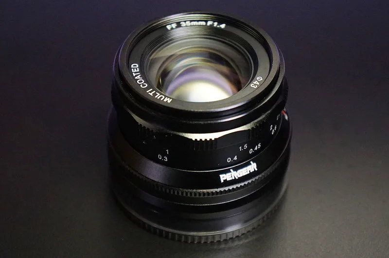 PERGEAR 35mm F1.4 マニュアル単焦点レンズ(Eマウント)の