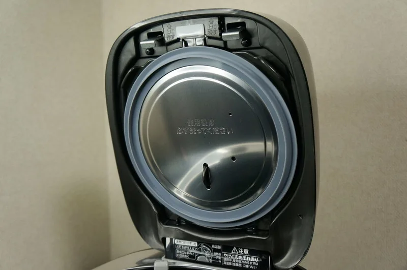 東芝RC-10VSP 真空圧力IH炊飯器のレビュー！最大40時間保温可能