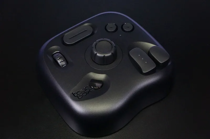 TourBox Lite 左手デバイス【未使用に近い】 TourBox Liteレビュー！安価なモデルの左手デバイスが登場！