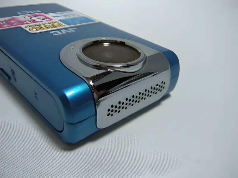JVC PIC SIO GC-FM2 HDメモリーカメラ　ブルー ビクターのFullHDメモリーカメラ PICSIO(ピクシオ) GC-FM2を買っ