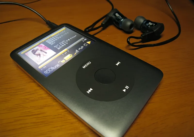 Apple iPod classic MC297J/A ブラック (160GB) オークション比較