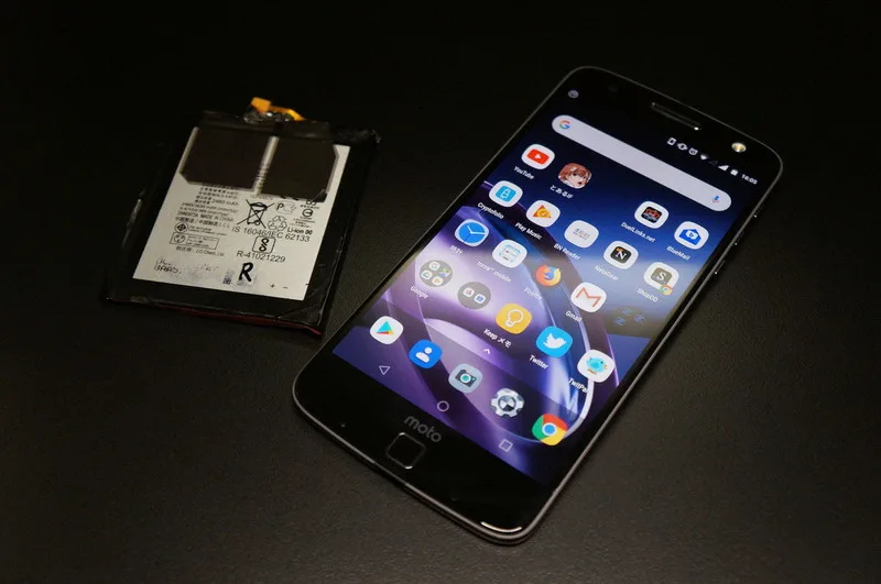 MOTOROLA Moto Zのバッテリーを自分で交換してみました！ - ShopDD