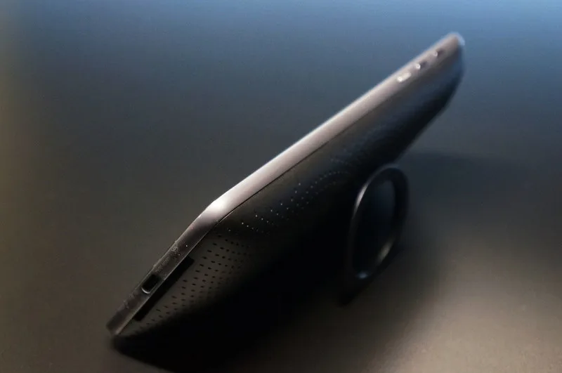 日本未発売のモトローラのMoto Modsスピーカーを買ったみた！ - ShopDD